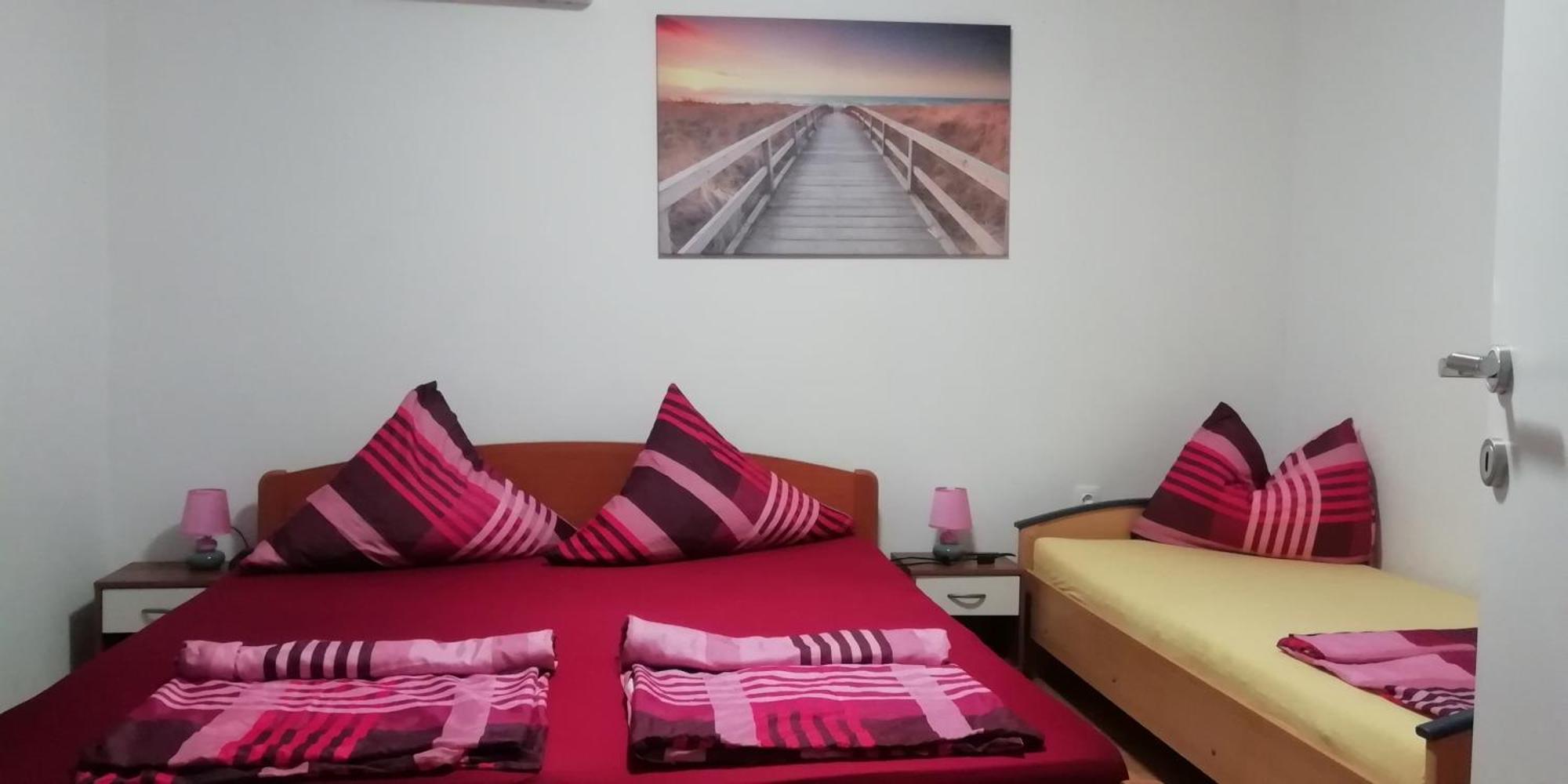 Apartmani Kod Rade Pakoštane Exteriör bild