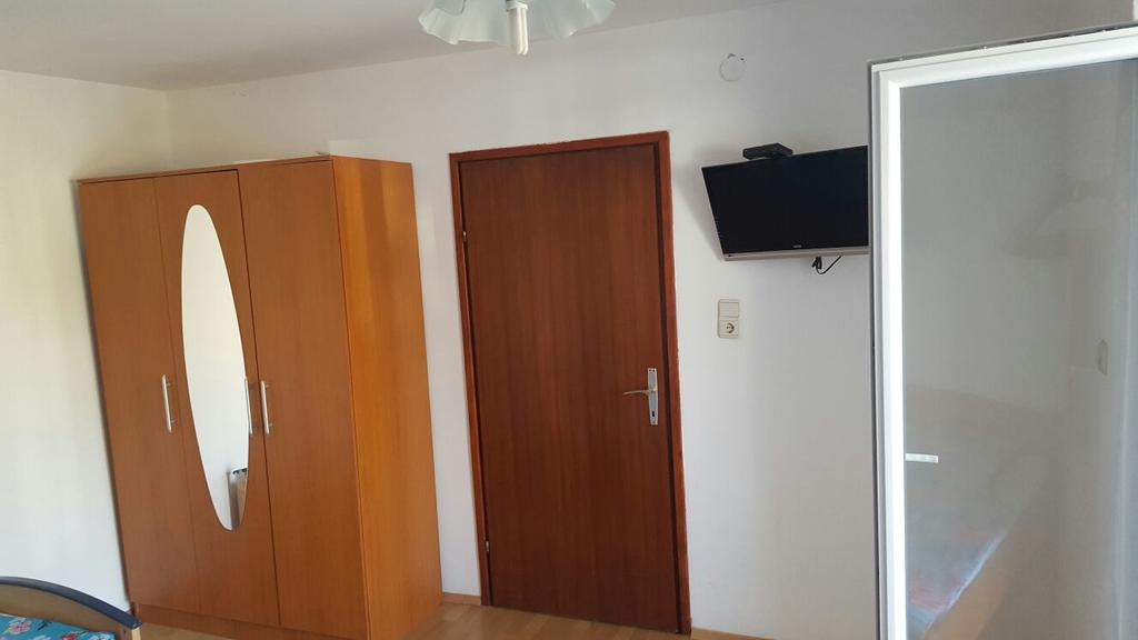 Apartmani Kod Rade Pakoštane Exteriör bild