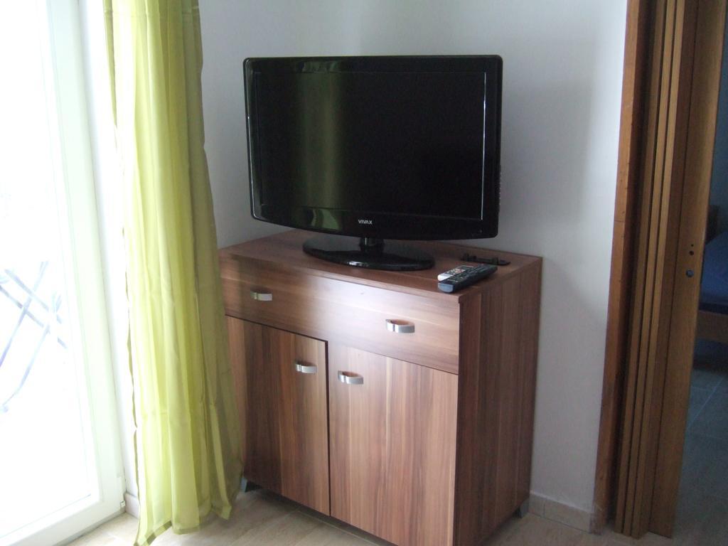 Apartmani Kod Rade Pakoštane Exteriör bild
